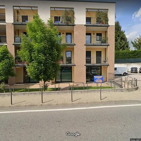 Apartment Victoria, Cozy Studio Flat Near Leonardo Academy Sesto Calende Buitenkant foto
